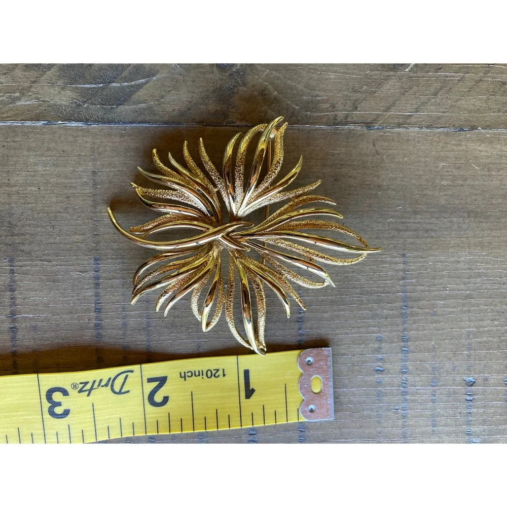 Monet Vintage Gold Tone Sunburst Floral Brooch Textured Petal Pin Statement